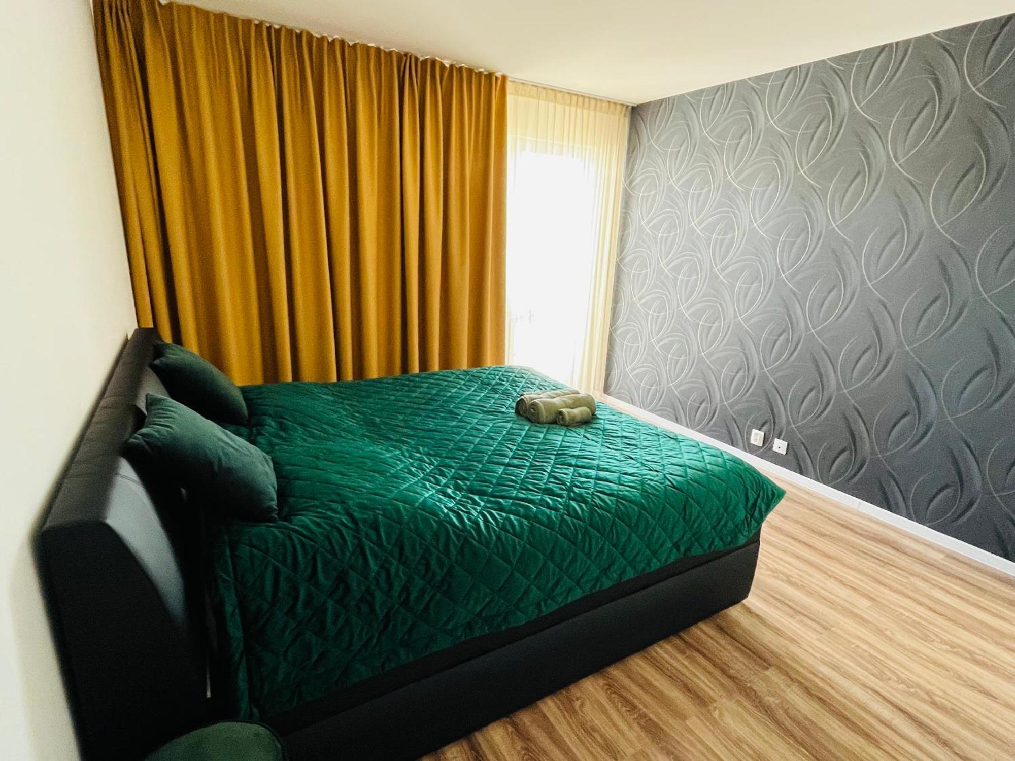 Apartman Urbanpark Trenčín Buitenkant foto