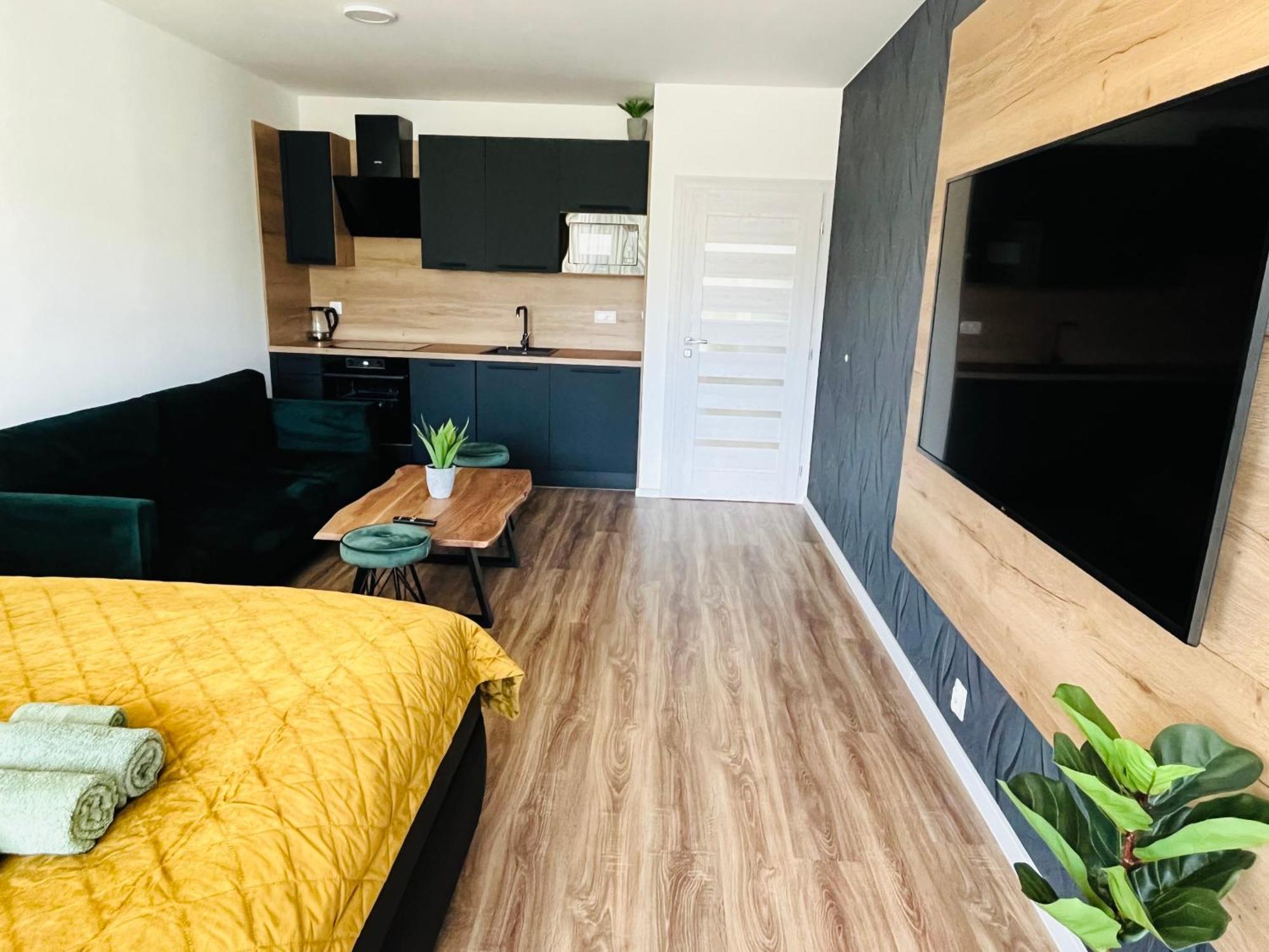 Apartman Urbanpark Trenčín Buitenkant foto
